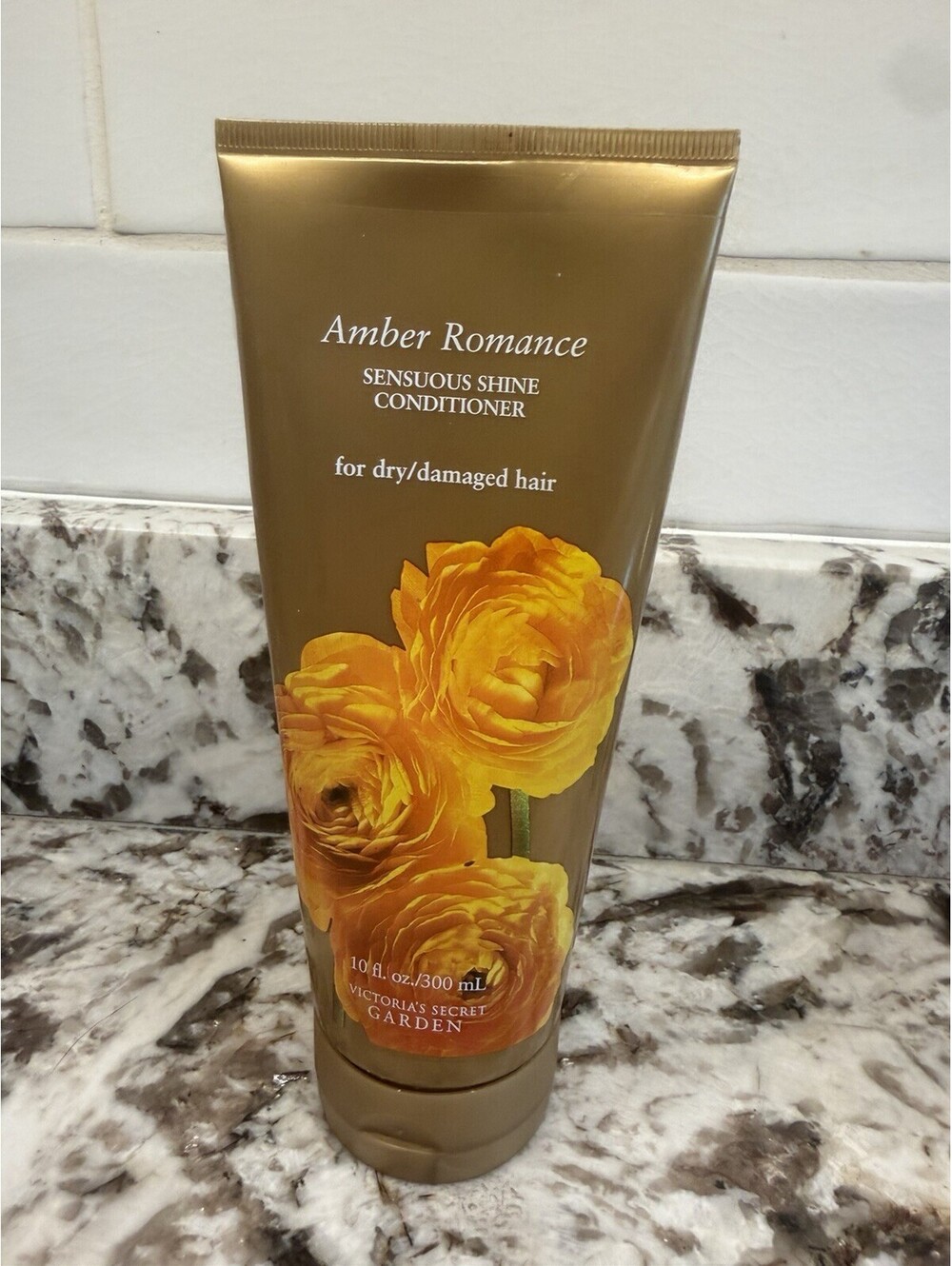 Victoria's Secret Garden Collection AMBER ROMANCE Shampoo Dry Damaged